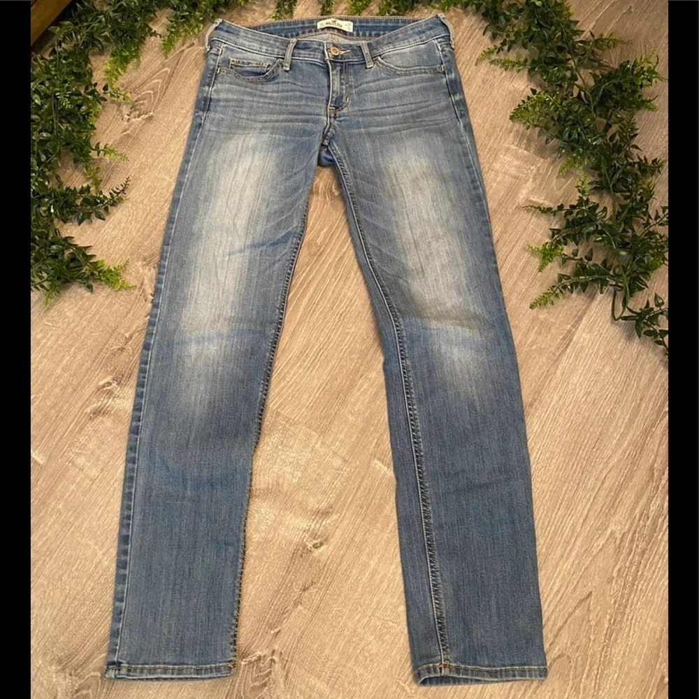 Hollister jeans